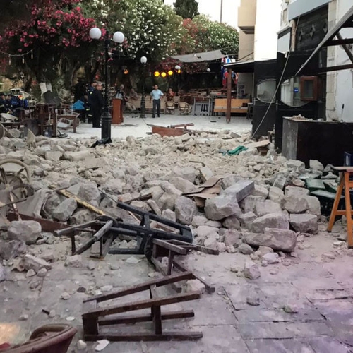Aardbeving nabij Turkije en Griekenland in beeld
