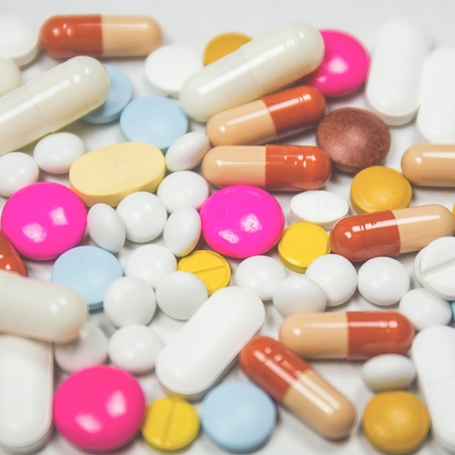 Afbeelding van Zorginstituut zet farmaceuten onder druk die niet transparant zijn over prijs dure medicijnen