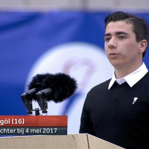 Güner Tuzgöl (16) las zijn gedicht voor bij de Nationale Dodenherdenking