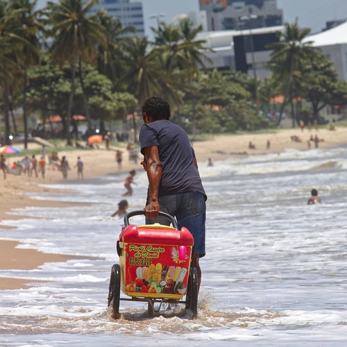 In Barcelona loopt de hongerige strandgast het risico op E. coli-besmetting